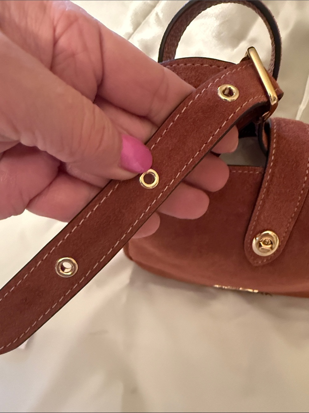 ๐คCOACH NWT Clayโ Suede Hadley Mini Turn-lock Crossbody with Gold Hardware - Picture 9 of 11